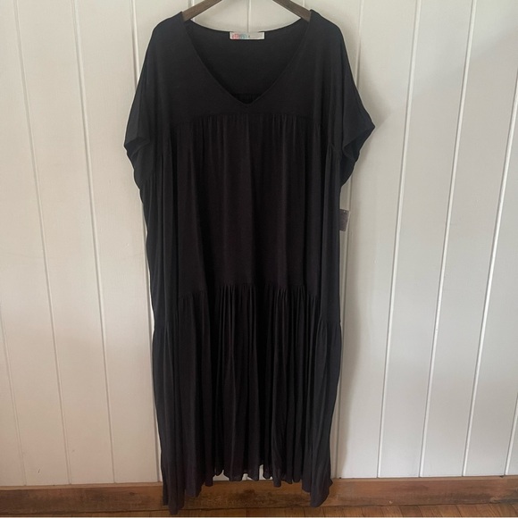 Free People Dresses & Skirts - ⚡️NWT⚡️Free People Beach flowy oversized dress size medium